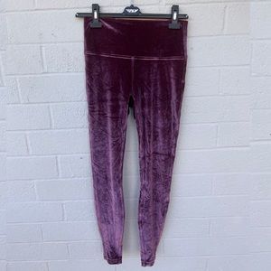 Lululemon winder under velvet leggings
